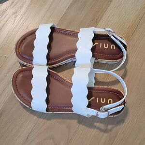 Unisa sandals